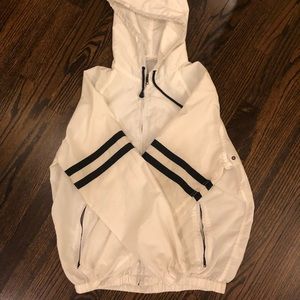 BRANDY MELVILLE JACKET/WINDBREAKER